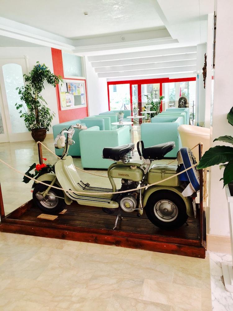 Hotel De Amicis Ριτσόνε Εξωτερικό φωτογραφία