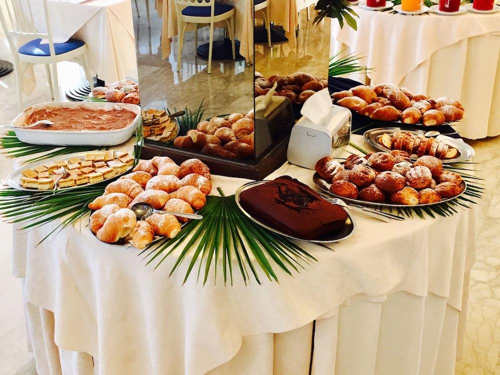 Hotel De Amicis Ριτσόνε Εξωτερικό φωτογραφία