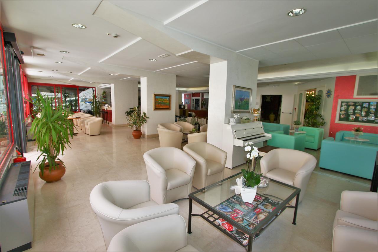 Hotel De Amicis Ριτσόνε Εξωτερικό φωτογραφία