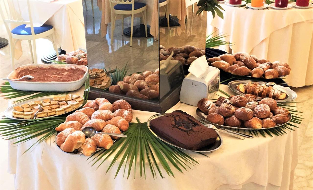 Hotel De Amicis Ριτσόνε Εξωτερικό φωτογραφία