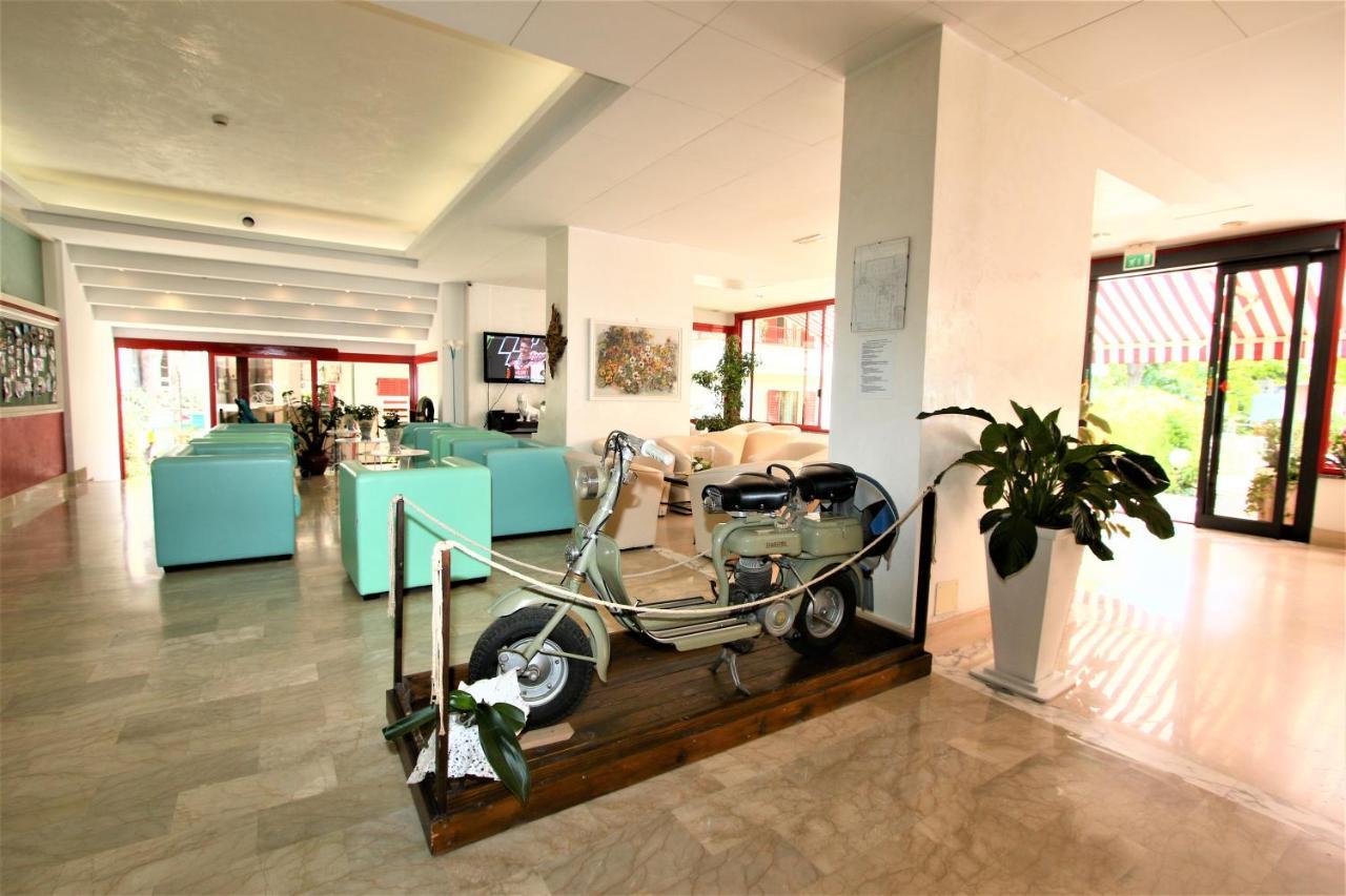 Hotel De Amicis Ριτσόνε Εξωτερικό φωτογραφία